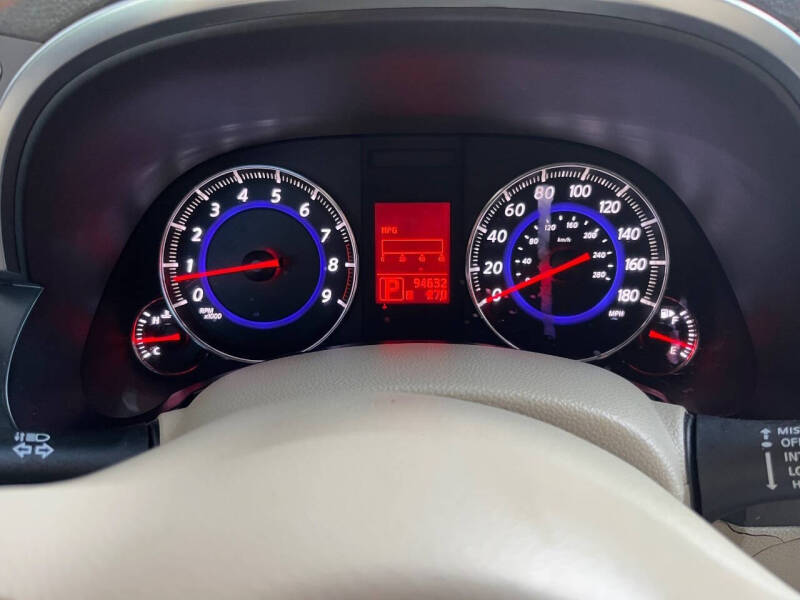 2011 Infiniti FX35