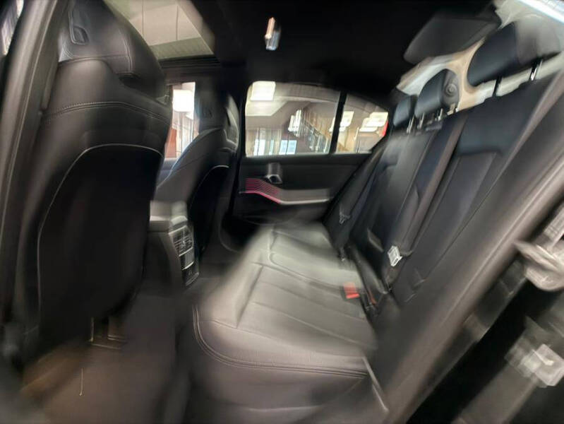 2024 BMW 3 Series 330i xDrive