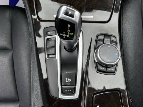 2014 BMW 5 Series 528i