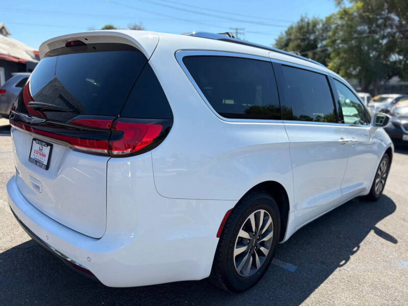 2021 Chrysler Pacifica Touring L
