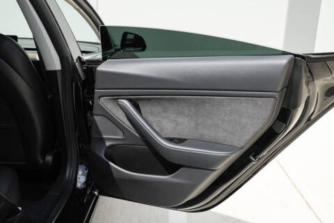 2019 Tesla Model 3 Mid Range