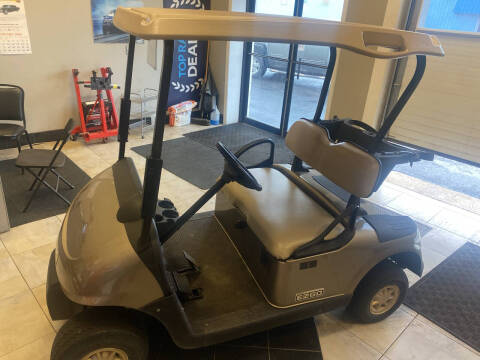 2016 E-Z-GO RXV
