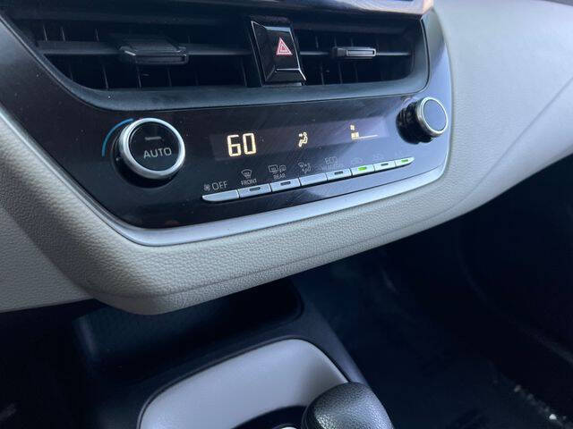 2020 Toyota Corolla LE