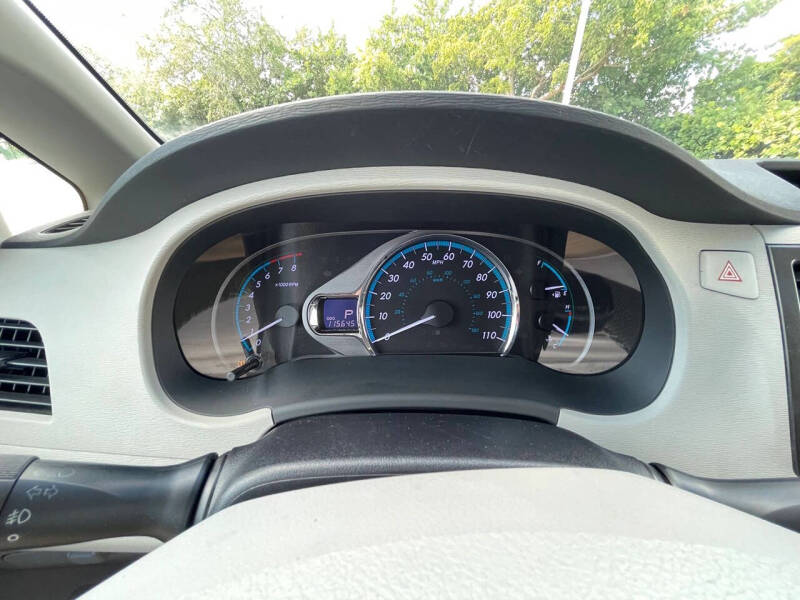 2011 Toyota Sienna XLE 8-Passenger