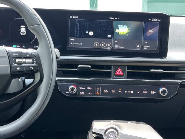 2025 Kia EV6 Light