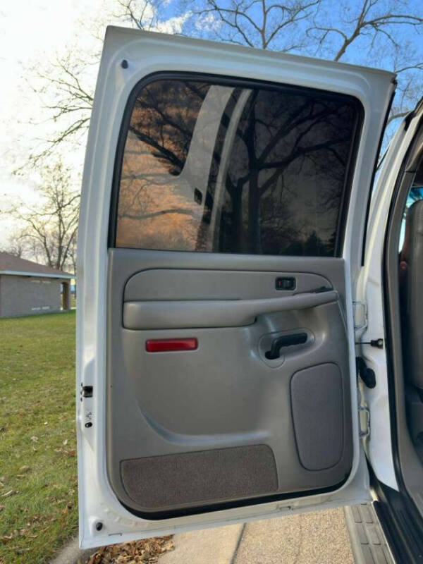 2005 Chevrolet Suburban 2500 LT