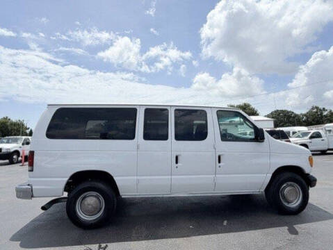 2003 Ford E-Series E-350 SD