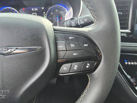 2024 Chrysler Pacifica Touring