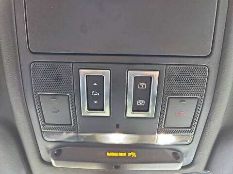 2022 Land Rover Defender 110 X-Dynamic HSE