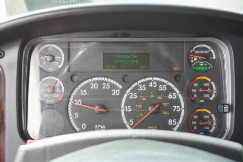 2018 Freightliner M2 106