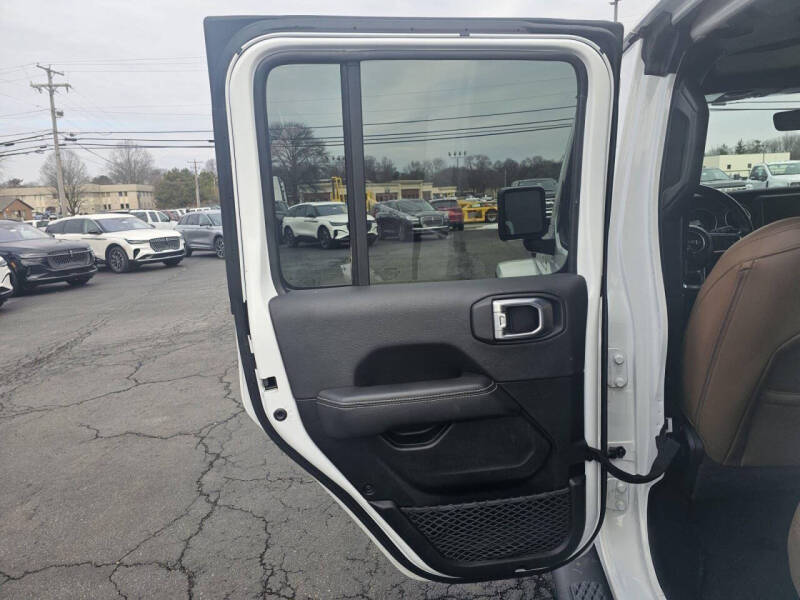 2023 Jeep Gladiator Overland