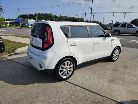 2018 Kia Soul +