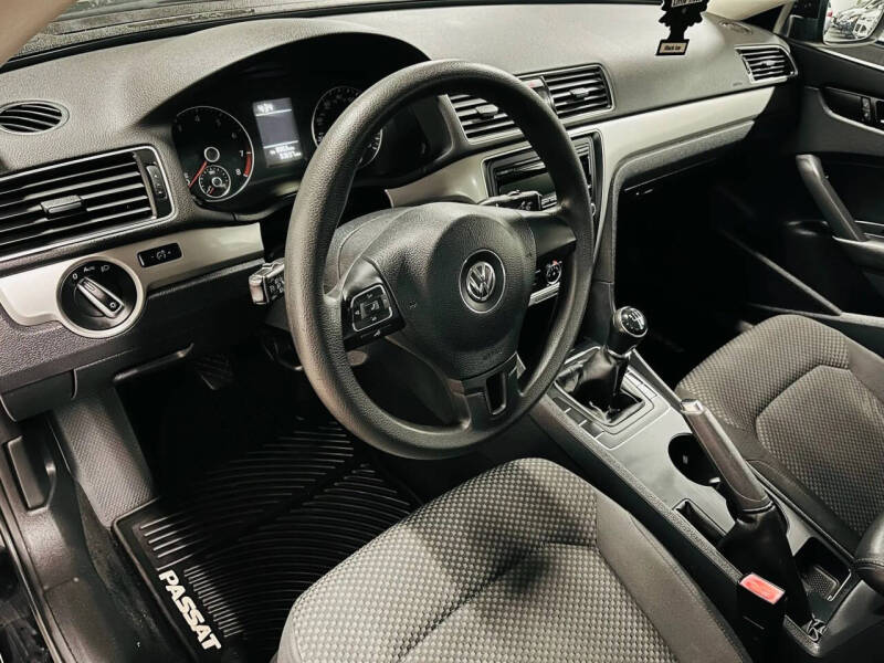 2013 Volkswagen Passat