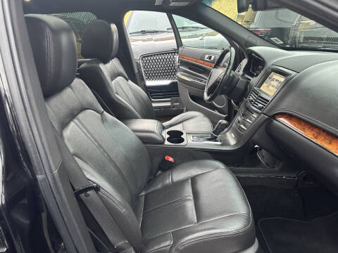 2019 Lincoln MKT Town Car Livery Fleet