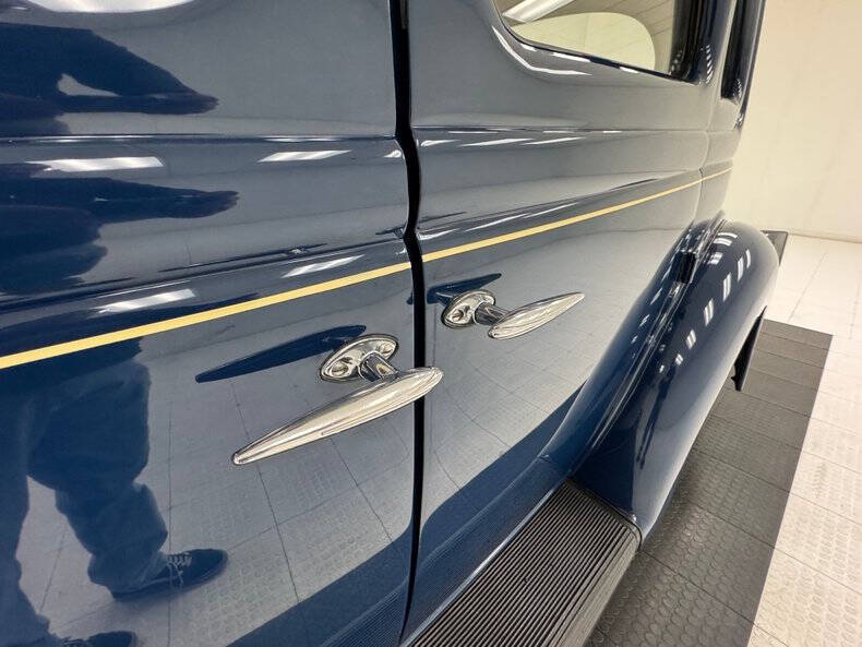 1936 Ford Deluxe