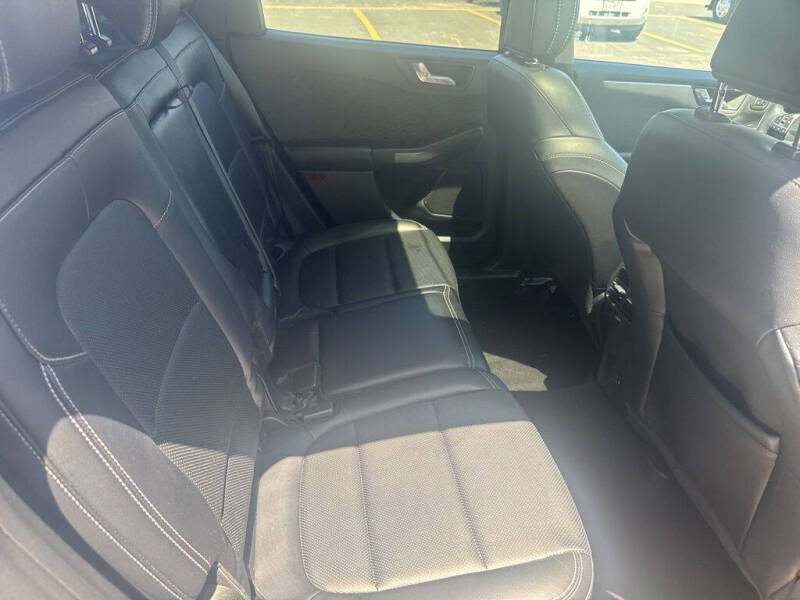 2020 Ford Escape SEL