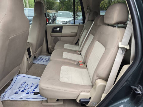 2004 Ford Expedition XLT