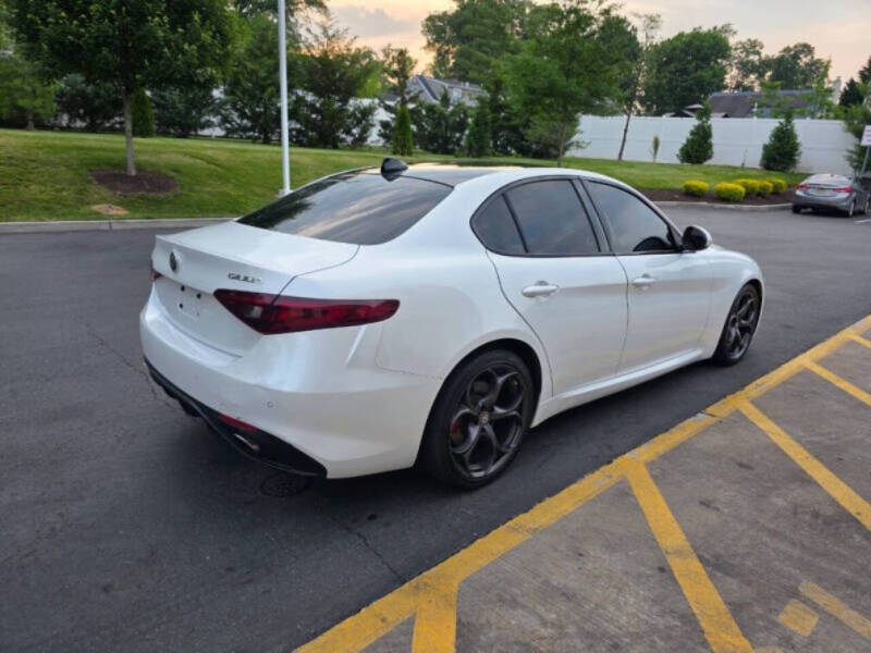 2017 Alfa Romeo Giulia Ti