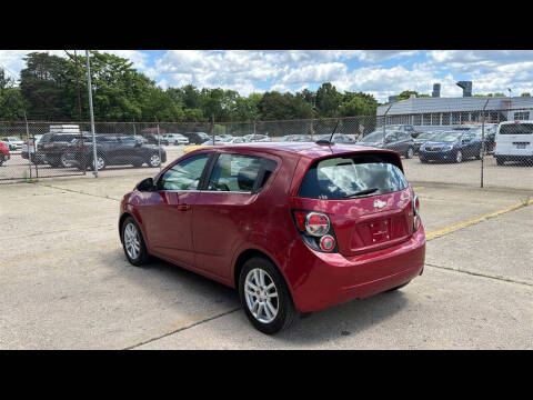 2016 Chevrolet Sonic LT Auto