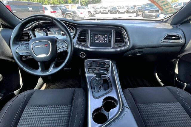 2015 Dodge Challenger SXT