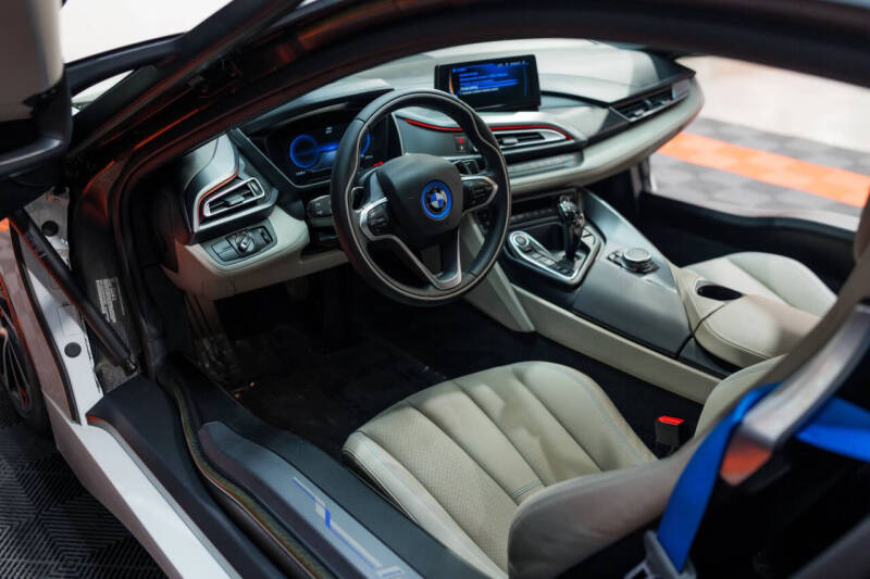 2015 BMW i8