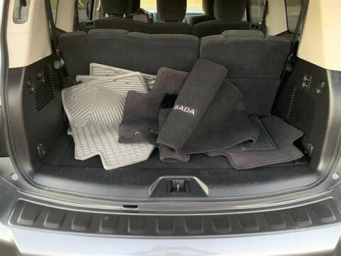 2017 Nissan Armada SV