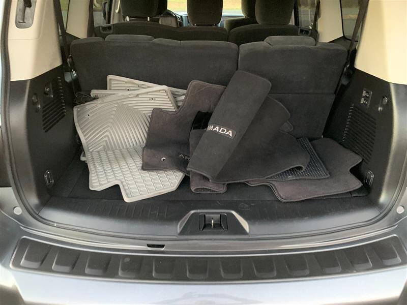 2017 Nissan Armada SV