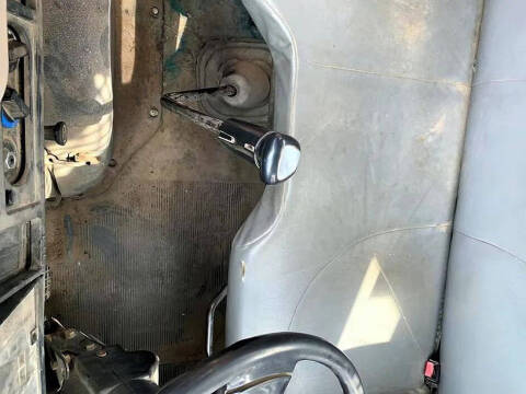 2000 International 4900