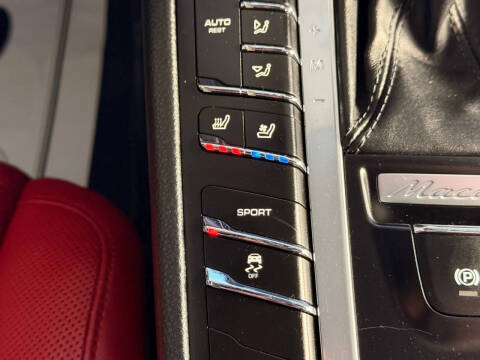 2017 Porsche Macan S