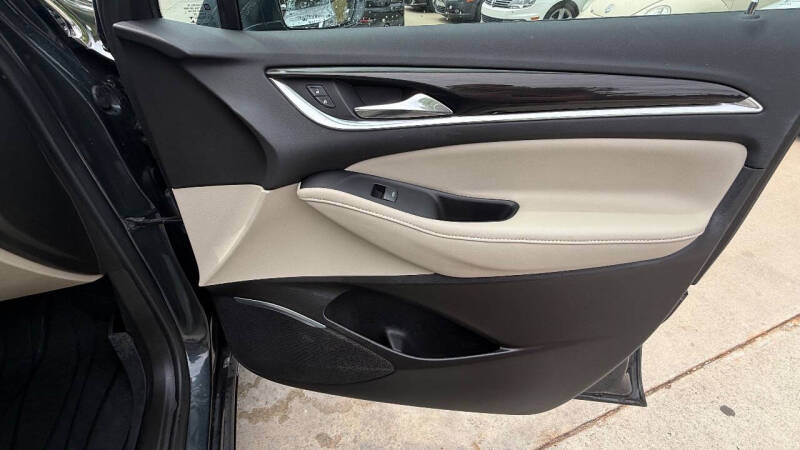 2019 Buick Enclave Essence