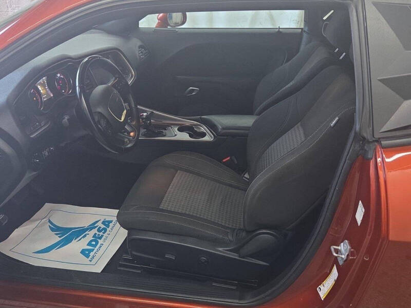 2021 Dodge Challenger SXT