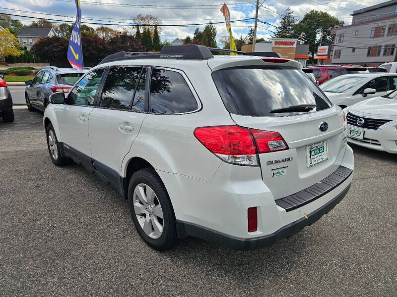 2010 Subaru Outback 2.5i Premium