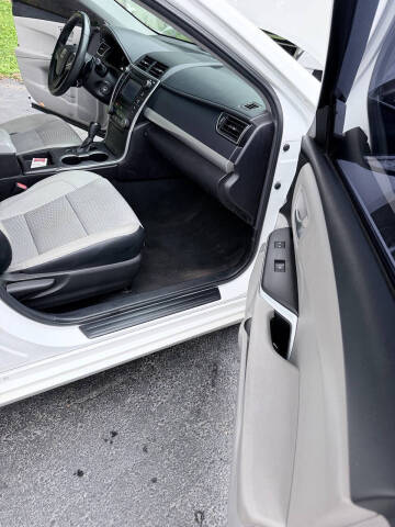 2015 Toyota Camry LE
