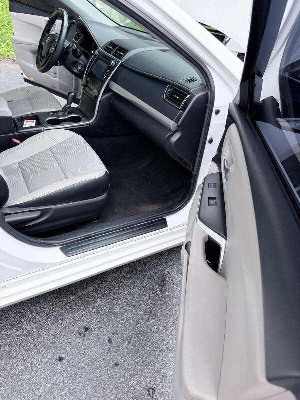 2015 Toyota Camry LE