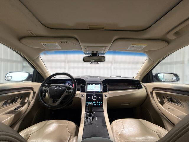 2018 Ford Taurus Limited