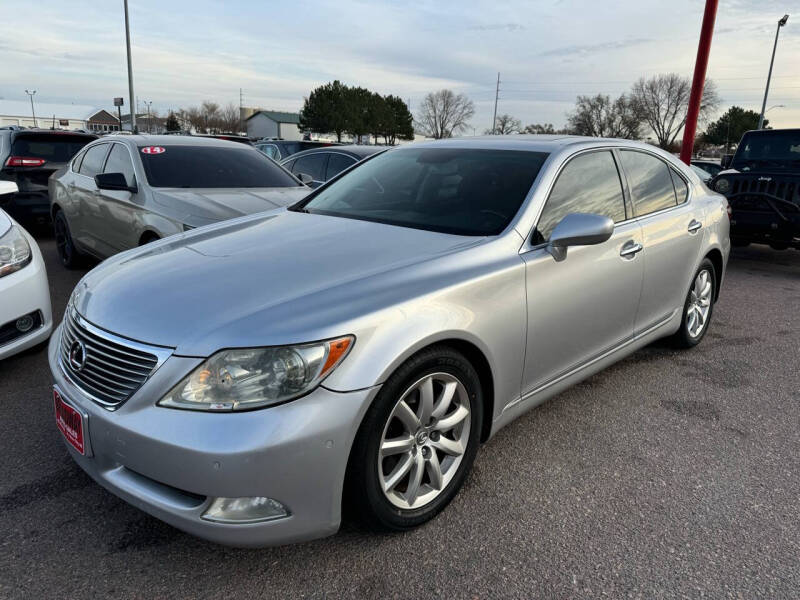 2007 Lexus LS Base photo 2