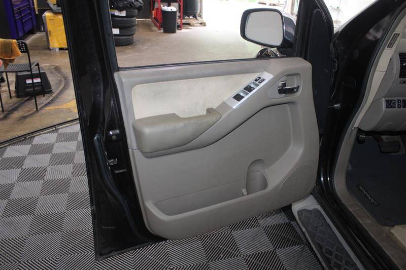 2011 Nissan Pathfinder SV