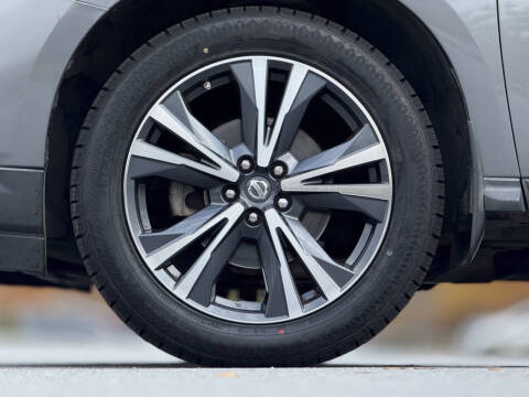 2018 Nissan Pathfinder Platinum