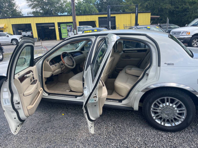 2007 Lincoln Town Car Signature Limited photo 13