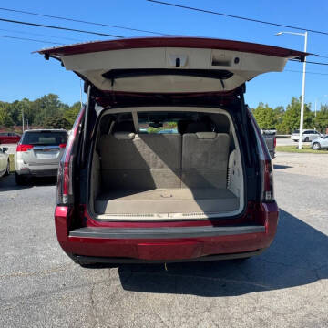 2016 Cadillac Escalade Standard