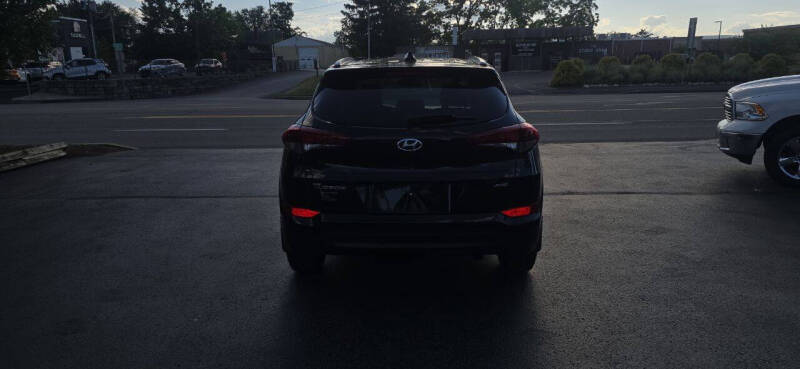 2017 Hyundai Tucson SE Plus