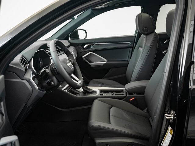 2025 Audi Q3 quattro S line Prem Plus 45 TFSI