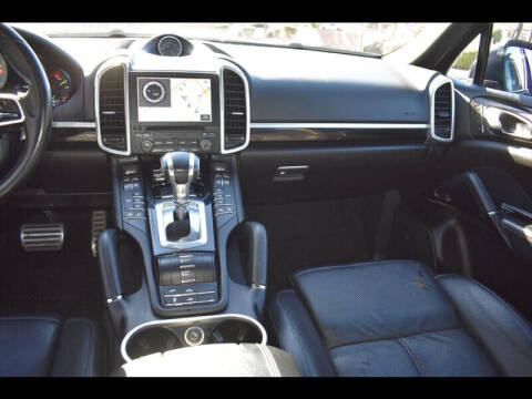 2017 Porsche Cayenne S E-Hybrid