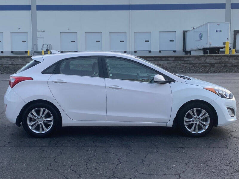 2013 Hyundai ELANTRA GT for sale at Alpha Auto Sales in Auburn, WA