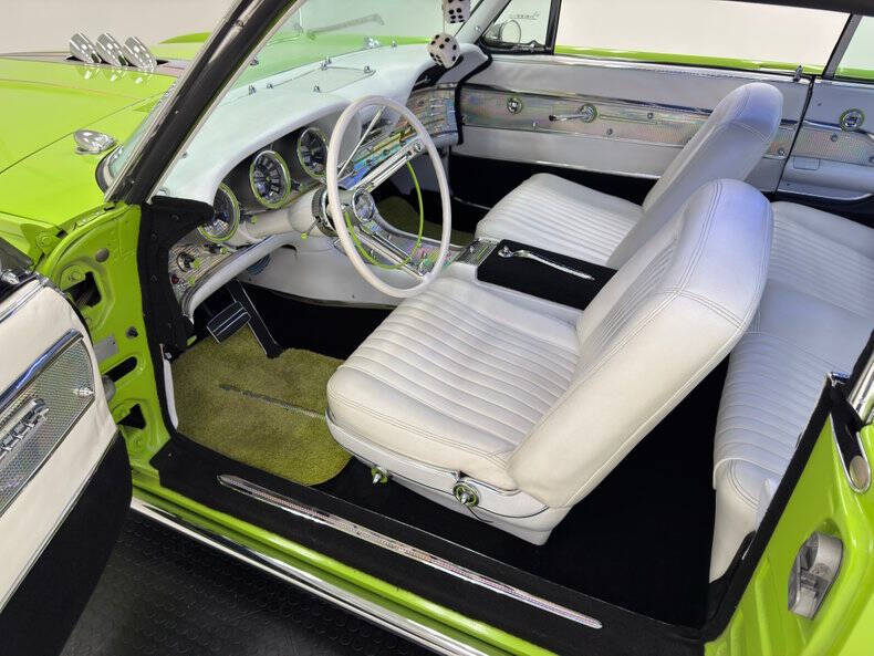 1962 Ford Thunderbird