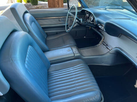 1962 Ford Thunderbird