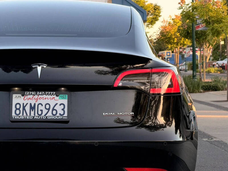 2019 Tesla Model 3 Performance