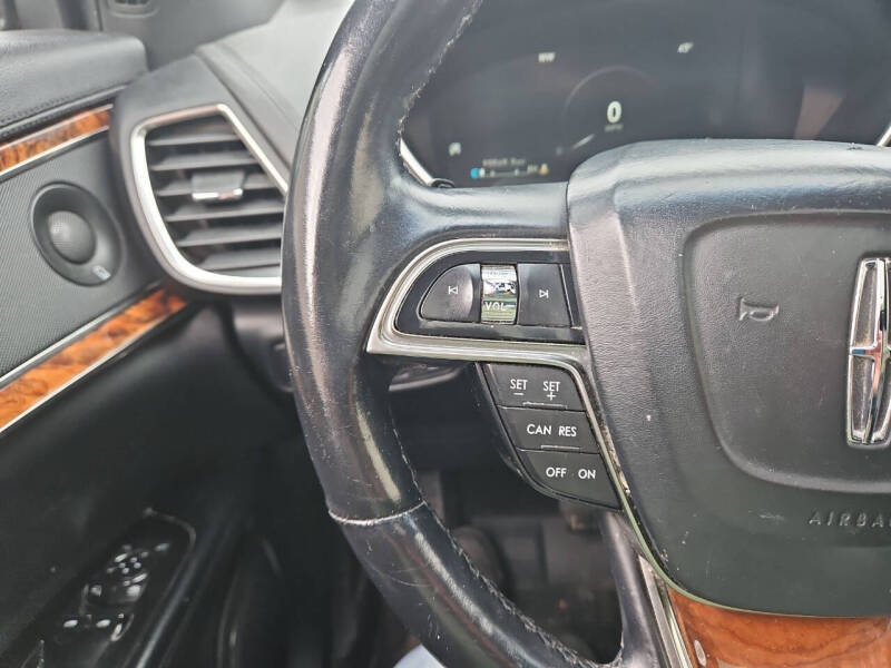 2020 Lincoln Nautilus Reserve