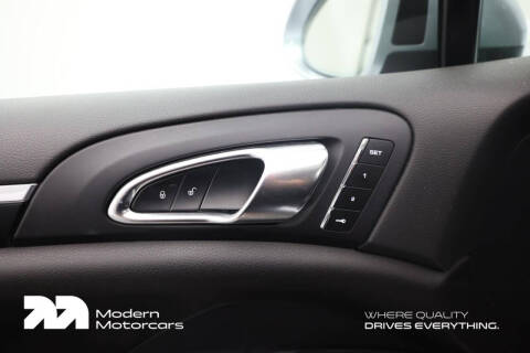 2017 Porsche Cayenne Platinum Edition