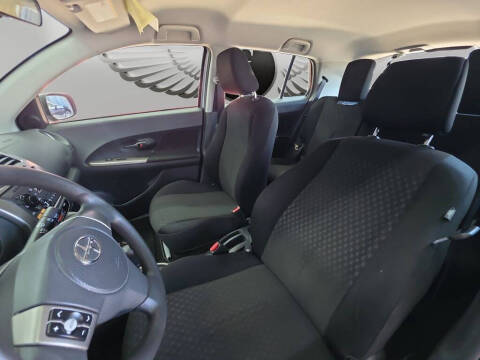 2012 Scion xD